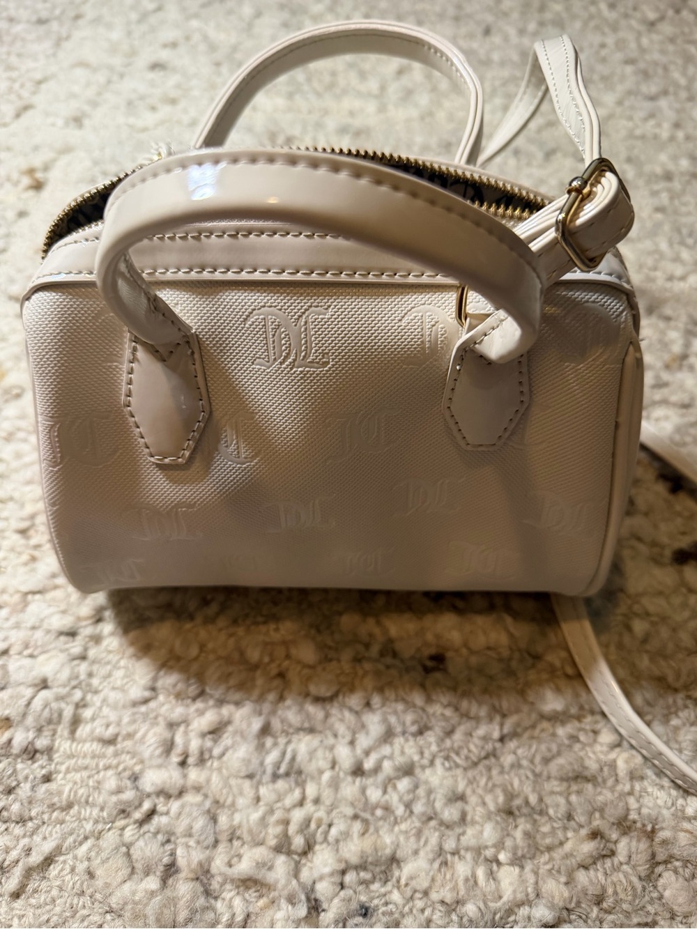 Juicy Couture White Monogram Satchel Handbag with Heart Charm - Picture 5 of 9